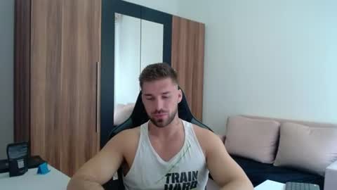 darius_94 online show from July 22, 10:40 am