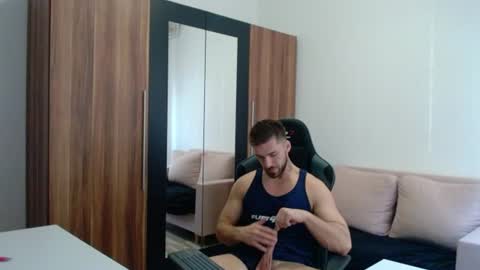 darius_94 online show from August 3, 9:04 am