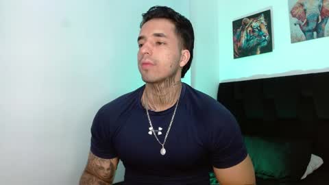 Darius Phoenix  online show from May 8, 7:14 pm