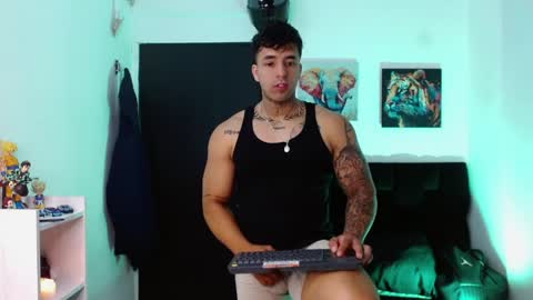 Darius Phoenix  online show from April 29, 6:47 pm