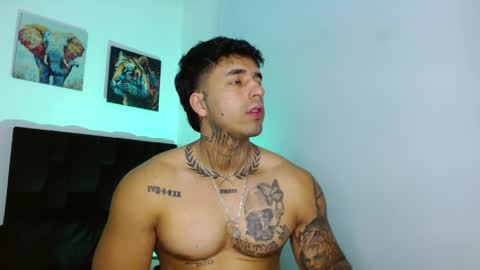 Darius Phoenix  online show from May 2, 7:16 pm