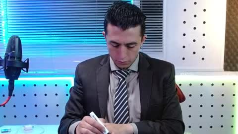 DARKO0717 online show from May 2, 1:03 pm