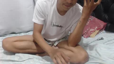 darkr_ider online show from April 16, 1:27 am