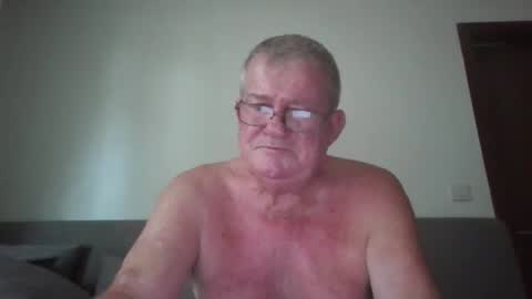 darwincock online show from May 12, 1:14 am