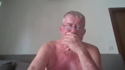 darwincock online show from May 18, 4:07 am