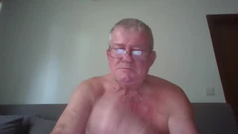 darwincock online show from May 18, 2:52 am