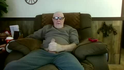 dave571960 online show from May 10, 10:38 am