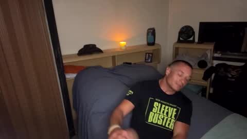 dave875126 online show from May 11, 1:40 am