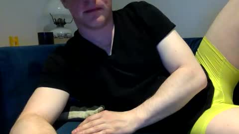 daveb709709709 online show from May 15, 2:20 am