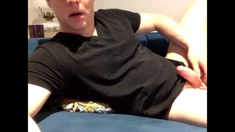 daveb709709709 online show from May 20, 2:07 am