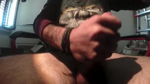 davedarksider96 online show from May 3, 10:29 am