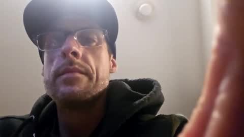 david1982yesyes online show from May 7, 5:29 am