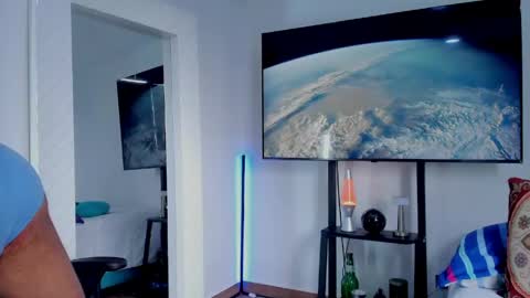 Hey im David that loves to explore and speak their fantasies. Very open talktative and nice. Feel free to chat with me online show from May 16, 12:03 pm