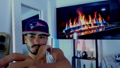 Hey im David that loves to explore and speak their fantasies. Very open talktative and nice. Feel free to chat with me online show from August 3, 11:22 pm