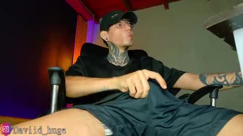 daviid_huge online show from June 11, 7:06 am