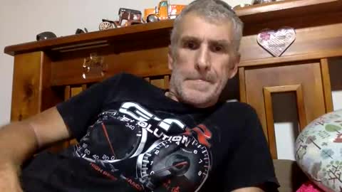 deanofflove2210 online show from February 3, 6:02 am