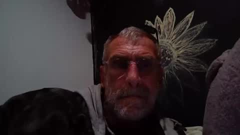 deanofflove2210 online show from July 18, 9:15 am