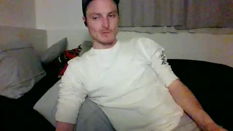 Dee4dayz online show from May 13, 2:41 am