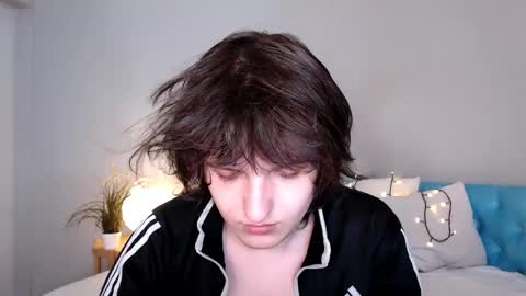 Alex online show from April 28, 3:06 pm
