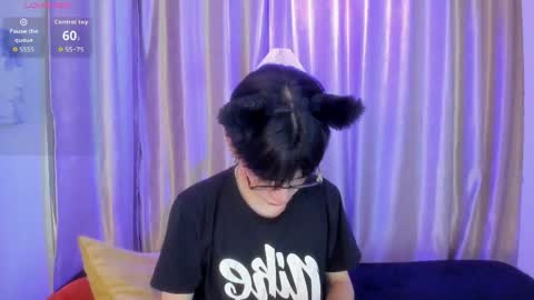 demian_hush online show from April 29, 3:11 am