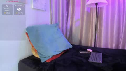 demian_hush online show from May 8, 4:02 am