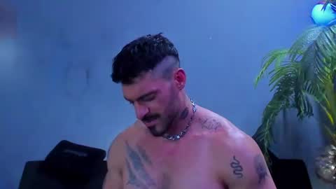 dennis_cox_ online show from June 22, 3:25 am