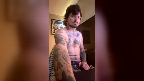 dennisman4151 online show from May 4, 5:04 pm