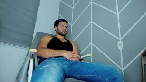 dereckhardd online show from August 1, 1:59 am