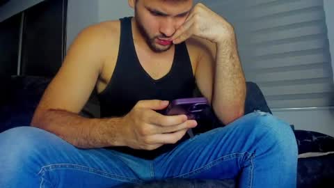 dereckhardd online show from May 7, 1:05 am