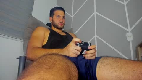 dereckhardd online show from July 2, 3:23 am