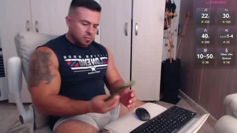 Derek online show from June 2, 10:44 pm
