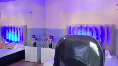 derek_sinn online show from June 13, 8:51 pm