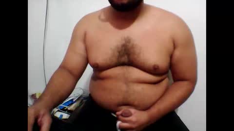 derick_0013 online show from May 5, 10:21 pm