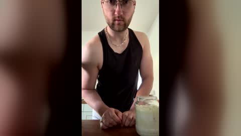 derkleinerabauke online show from April 22, 5:18 pm