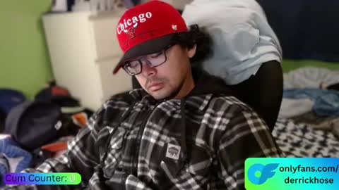 Derrick Hose online show from May 2, 2:58 am