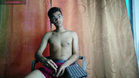 desire4duo online show from May 9, 11:44 am