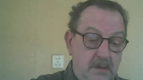 destelp online show from April 26, 11:18 am