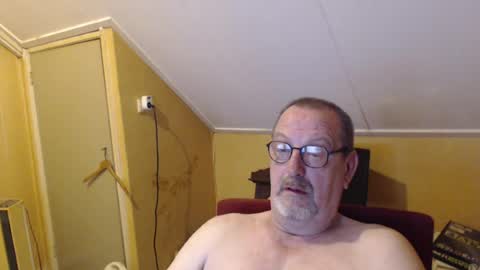 destelp online show from July 16, 10:39 pm