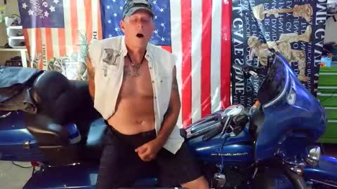 Yeti online show from May 8, 7:58 pm