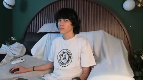 diamond_twink online show from July 16, 6:42 am