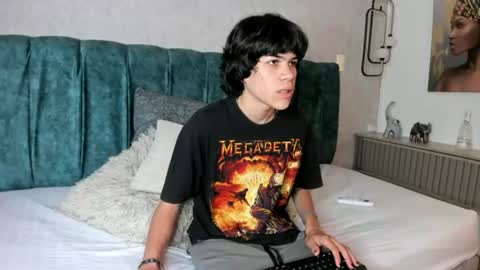 diamond_twink online show from June 11, 1:53 pm