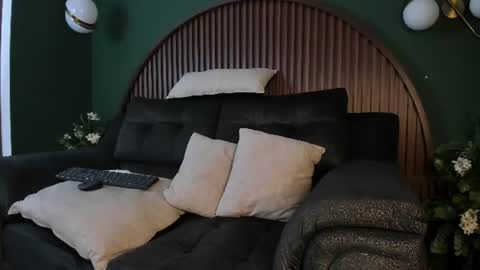diamond_twink online show from July 13, 5:53 am