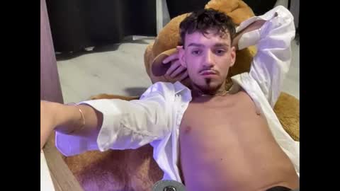 DiegoSx online show from April 8, 11:24 pm