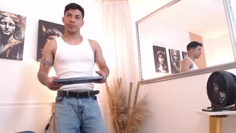 diego_salvatore online show from June 13, 7:45 pm