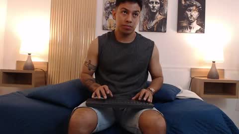 diego_salvatore online show from June 6, 7:42 pm