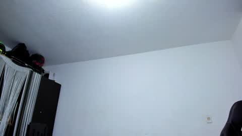 diiego_xxx online show from July 29, 6:34 am