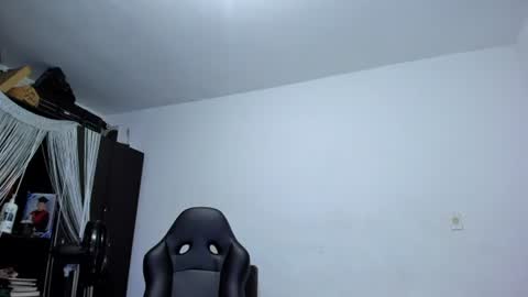 diiego_xxx online show from July 19, 2:28 am