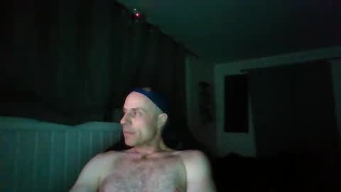 dirkdigglerofficial online show from April 3, 1:46 am