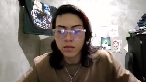 dirty model online show from May 4, 11:06 pm
