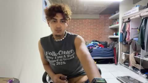 Sam online show from June 6, 11:00 pm